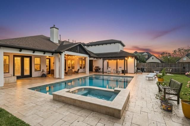 1702 Hunters Trail, Friendswood, TX 77546