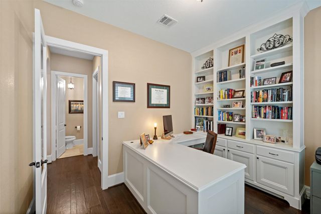 1702 Hunters Trail, Friendswood, TX 77546