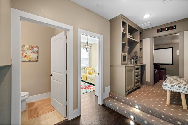 1702 Hunters Trail, Friendswood, TX 77546