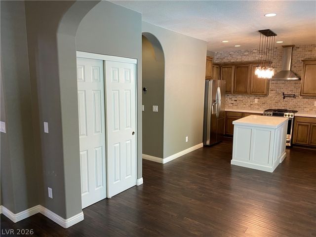 11752 Del Sur Avenue, Las Vegas, NV 89138
