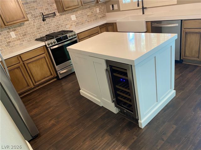 11752 Del Sur Avenue, Las Vegas, NV 89138