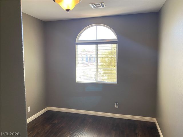 11752 Del Sur Avenue, Las Vegas, NV 89138