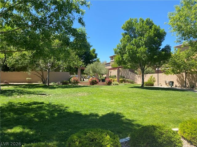 11752 Del Sur Avenue, Las Vegas, NV 89138