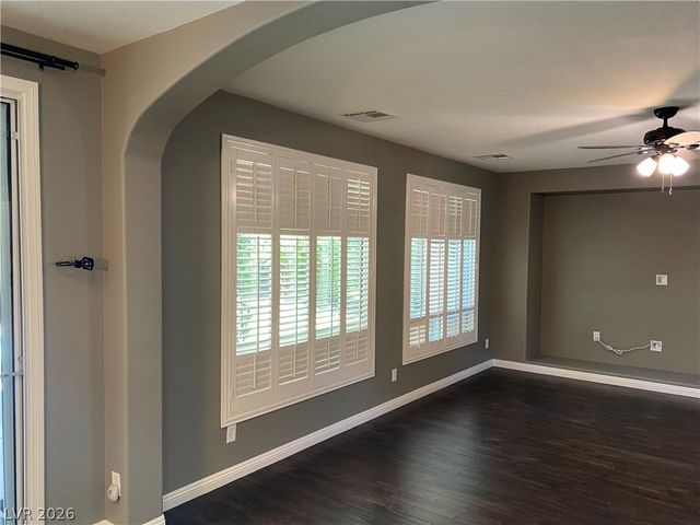 11752 Del Sur Avenue, Las Vegas, NV 89138