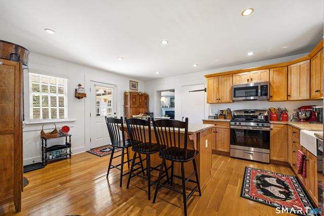 25 Stonegate Circle, Cheshire, CT 06410