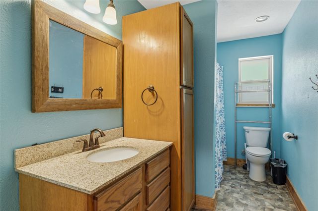 1111 Riley Road, Whitesboro, TX 76273