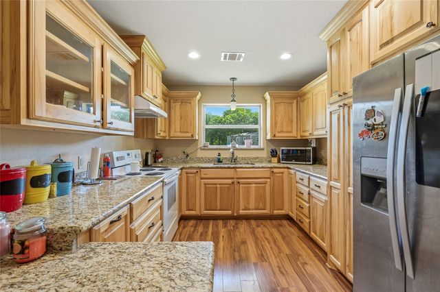 1111 Riley Road, Whitesboro, TX 76273