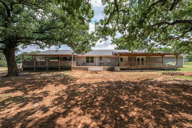 1111 Riley Road, Whitesboro, TX 76273