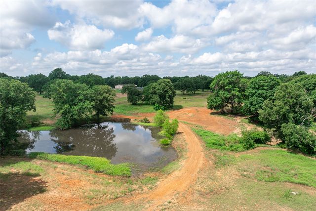 1111 Riley Road, Whitesboro, TX 76273