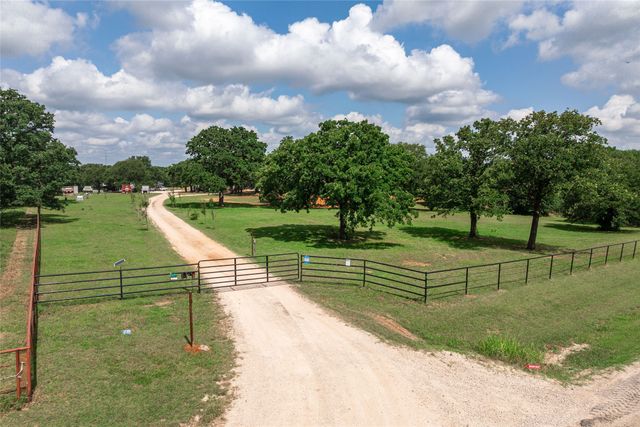 1111 Riley Road, Whitesboro, TX 76273