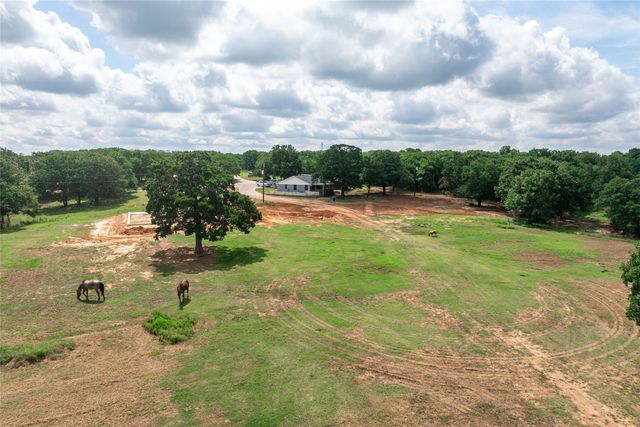1111 Riley Road, Whitesboro, TX 76273