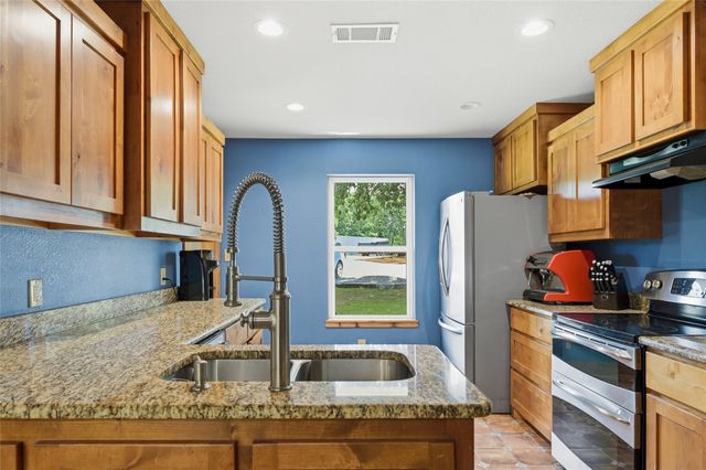1111 Riley Road, Whitesboro, TX 76273