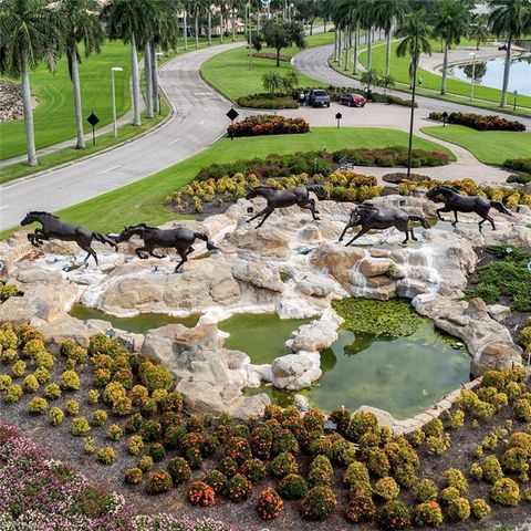 8184 Saratoga DR 801, Naples, FL 34113