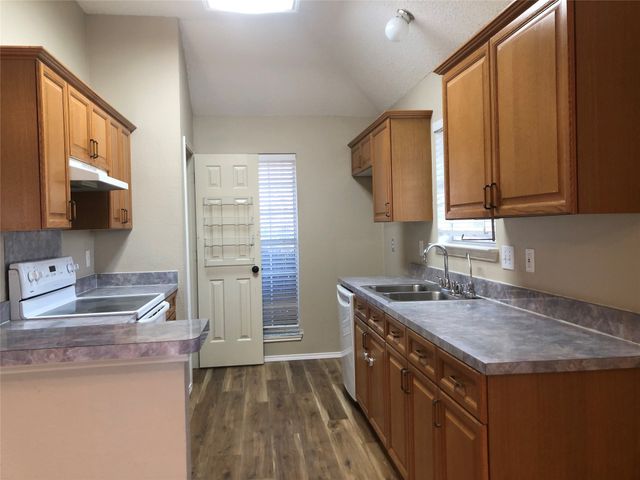 9761 Williford Trail, Frisco, TX 75033