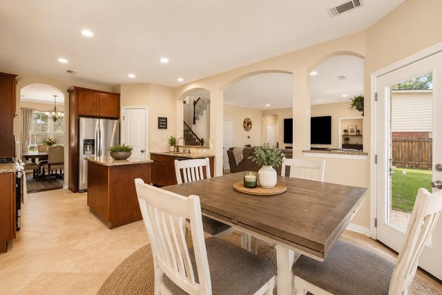19007 Hikers Trail Drive, Humble, TX 77346