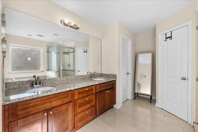 19007 Hikers Trail Drive, Humble, TX 77346