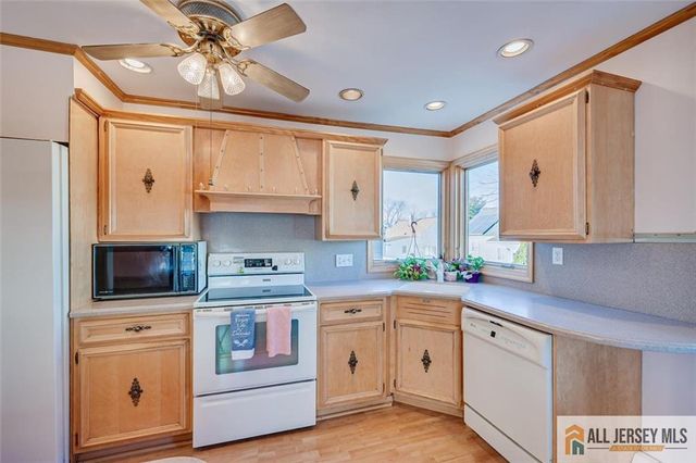 31 Marie Road, Fords, NJ 08863