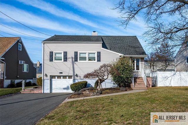 31 Marie Road, Fords, NJ 08863