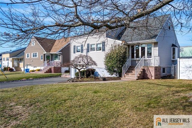 31 Marie Road, Fords, NJ 08863