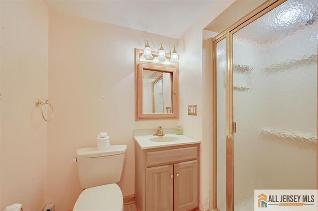 31 Marie Road, Fords, NJ 08863