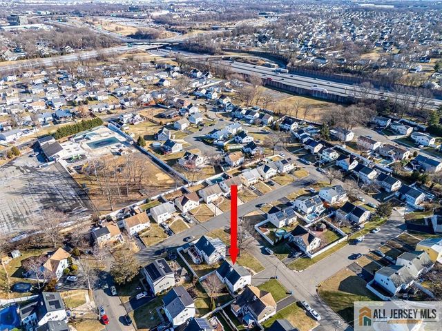 31 Marie Road, Fords, NJ 08863