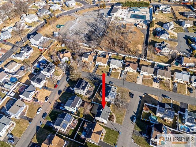 31 Marie Road, Fords, NJ 08863