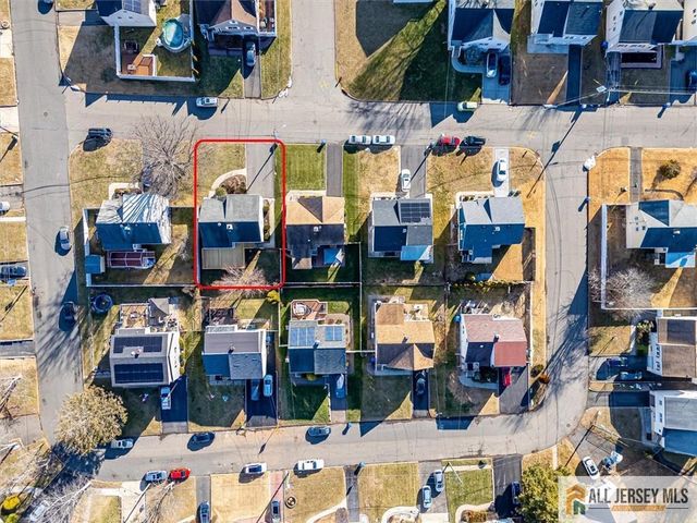 31 Marie Road, Fords, NJ 08863