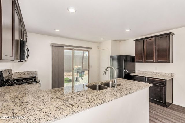 6033 S Kirtley Drive, Tucson, AZ 85706