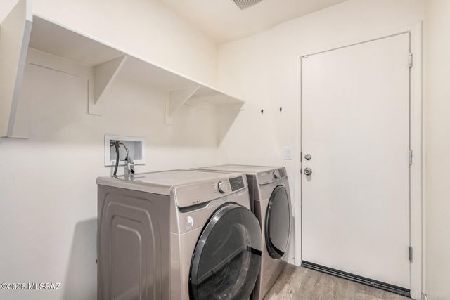 6033 S Kirtley Drive, Tucson, AZ 85706