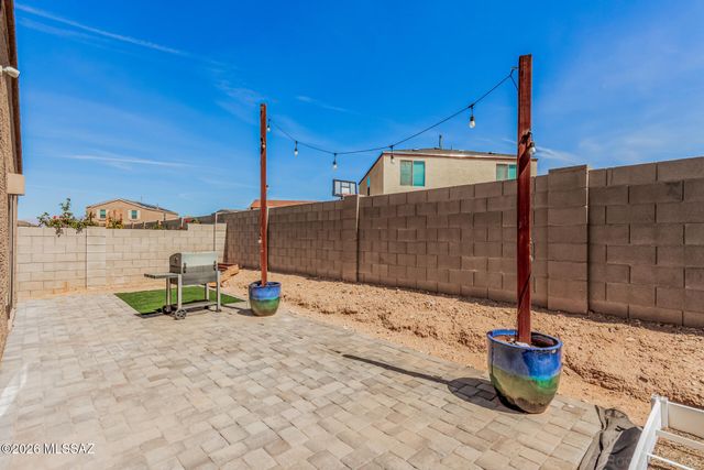 6033 S Kirtley Drive, Tucson, AZ 85706