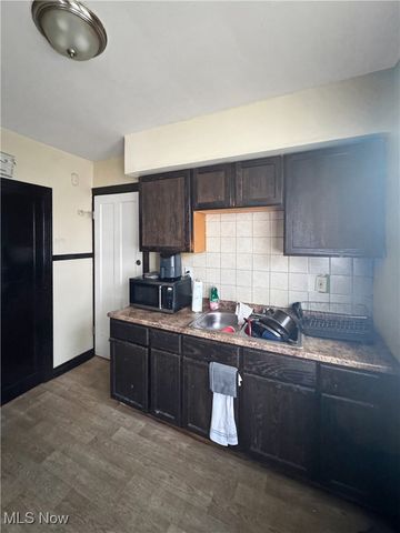 14106 Glenside Road, Cleveland, OH 44110