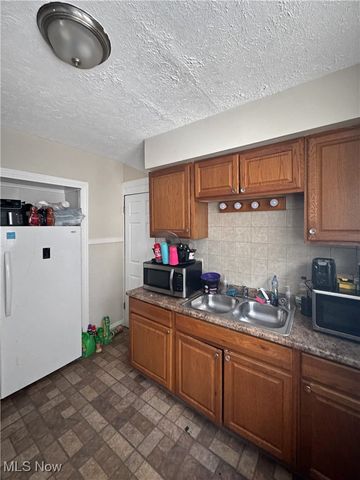 14106 Glenside Road, Cleveland, OH 44110