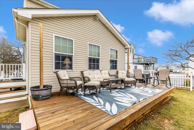 3240 MAIDEN LN, Manchester, MD 21102