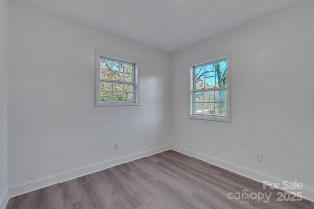 49 E Livingston Street, Tryon, NC 28782