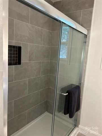 49 E Livingston Street, Tryon, NC 28782