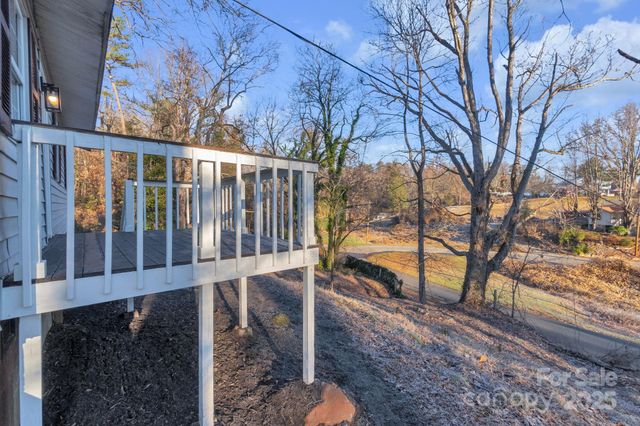 49 E Livingston Street, Tryon, NC 28782