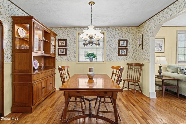 14 Kelton Court, Albany, NY 12209