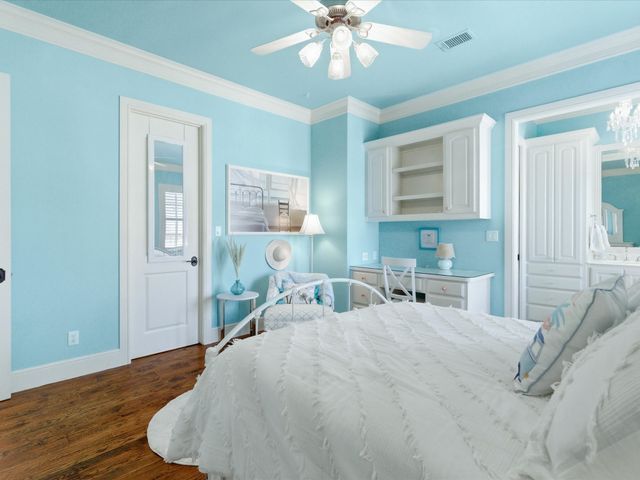 809 Lake Breeze Drive, Highland Village, TX 75077