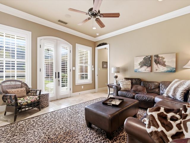 809 Lake Breeze Drive, Highland Village, TX 75077