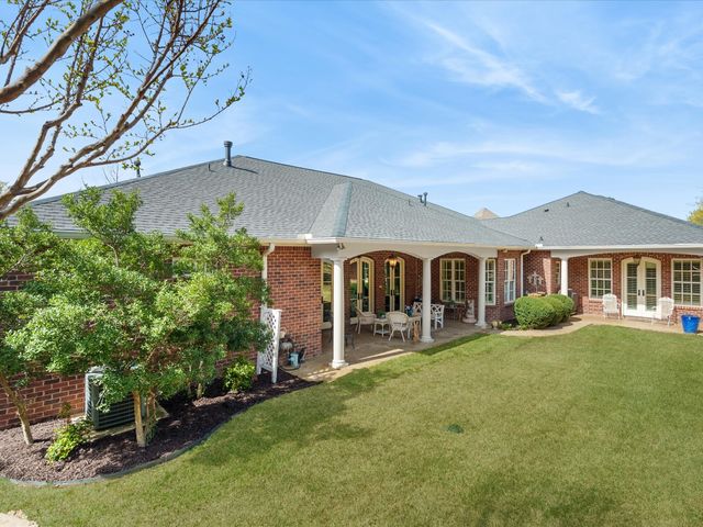 809 Lake Breeze Drive, Highland Village, TX 75077