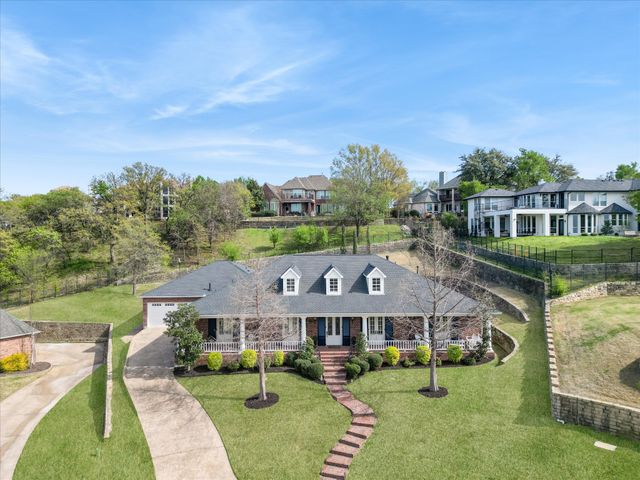 809 Lake Breeze Drive, Highland Village, TX 75077