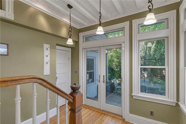 3 Sycamore Street, Newport, RI 02840