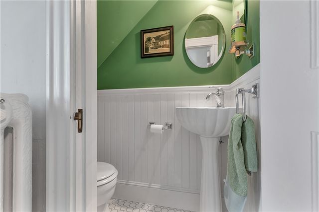 3 Sycamore Street, Newport, RI 02840