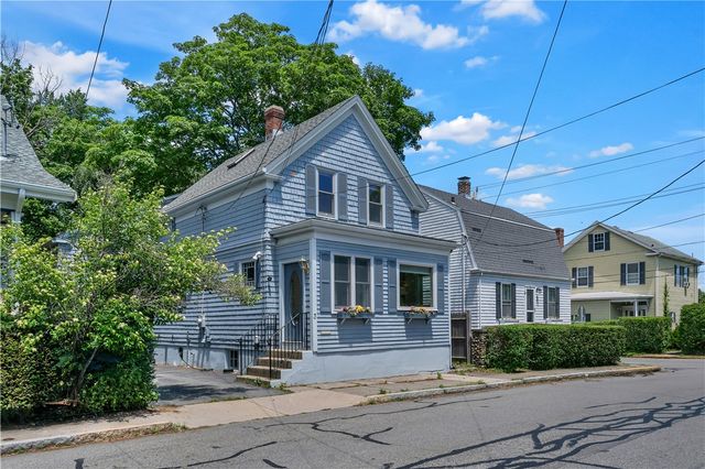 3 Sycamore Street, Newport, RI 02840