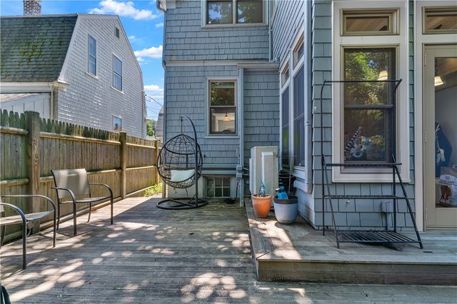 3 Sycamore Street, Newport, RI 02840