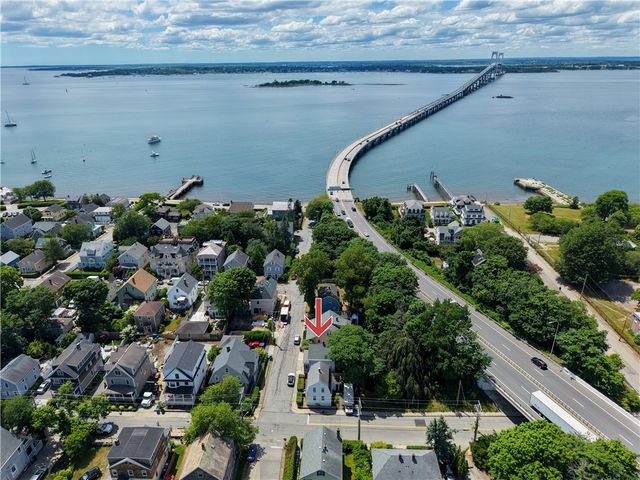 3 Sycamore Street, Newport, RI 02840