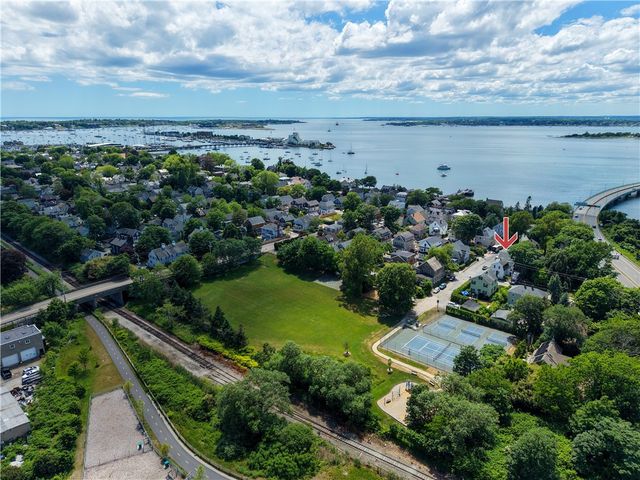 3 Sycamore Street, Newport, RI 02840