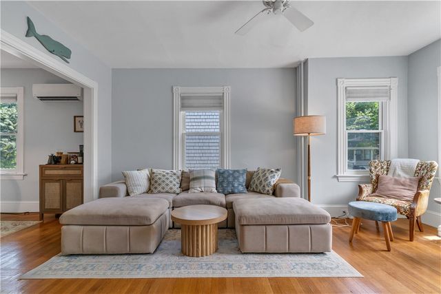3 Sycamore Street, Newport, RI 02840