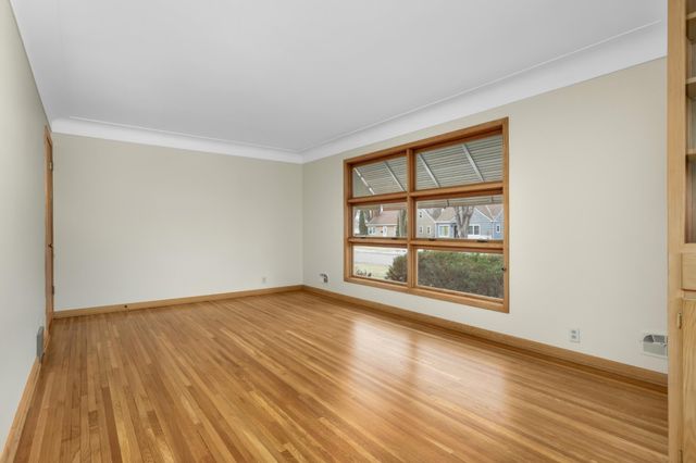 7501 Clinton Avenue, Richfield, MN 55423