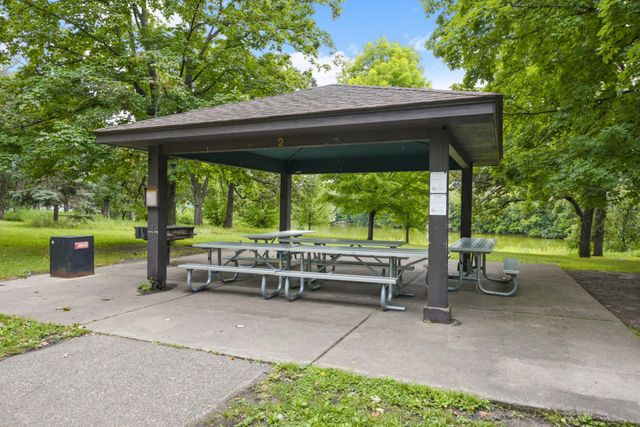 7501 Clinton Avenue, Richfield, MN 55423